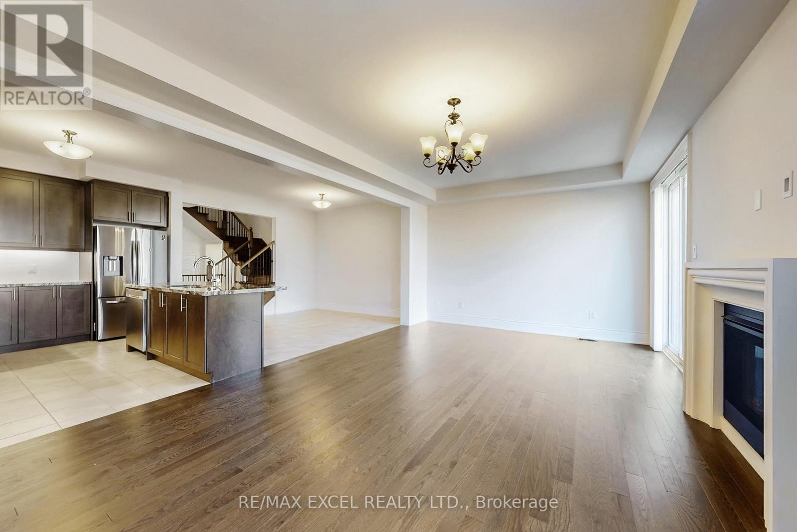 151 Silk Twist Drive, East Gwillimbury, Ontario  L9N 0V7 - Photo 7 - N12700924