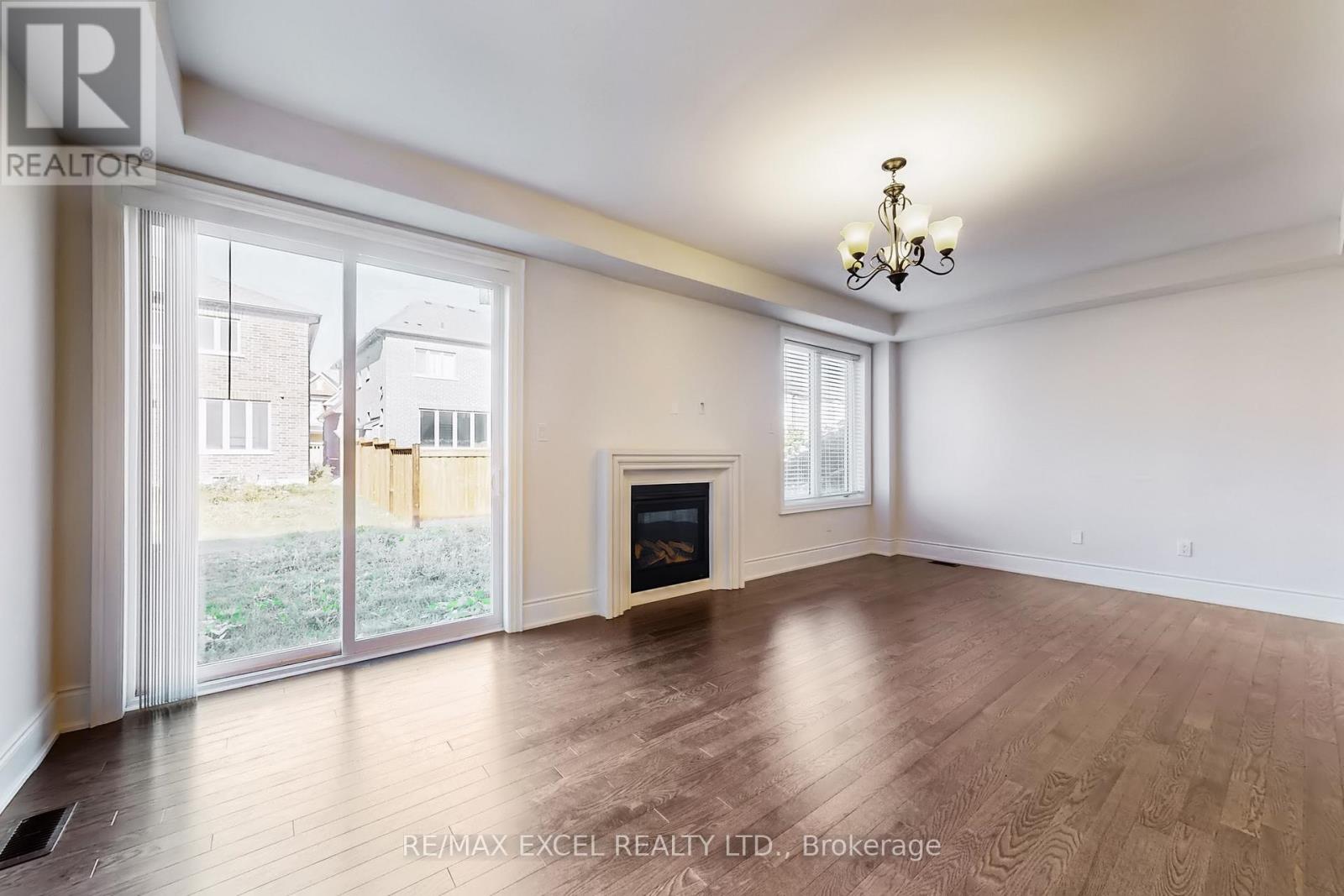 151 Silk Twist Drive, East Gwillimbury, Ontario  L9N 0V7 - Photo 8 - N12700924