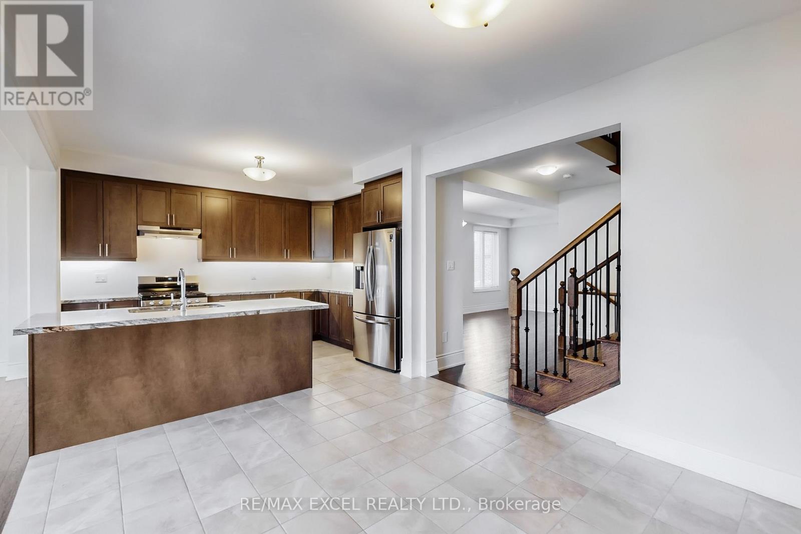 151 Silk Twist Drive, East Gwillimbury, Ontario  L9N 0V7 - Photo 9 - N12700924