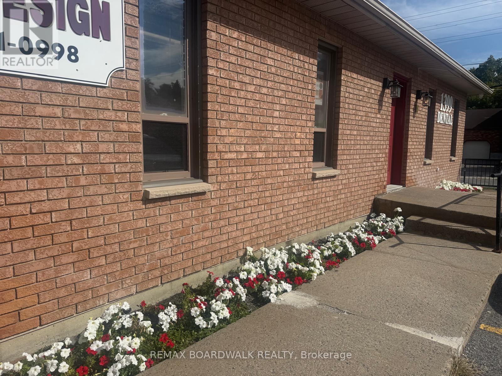 1399 ELLSWORTH LANE, Ottawa, Ontario