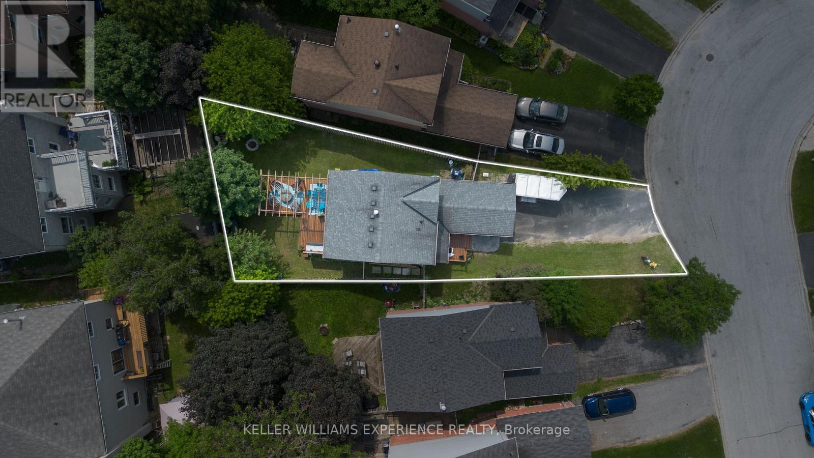 46 Hadden Crescent, Barrie, Ontario  L4M 6G6 - Photo 16 - S12700962