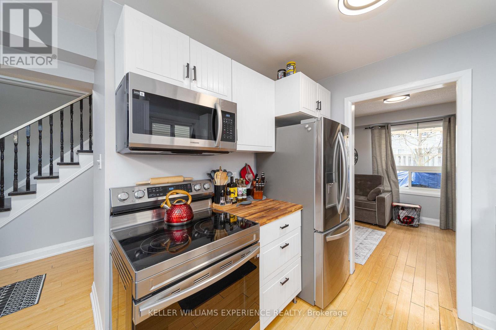 46 Hadden Crescent, Barrie, Ontario  L4M 6G6 - Photo 8 - S12700962