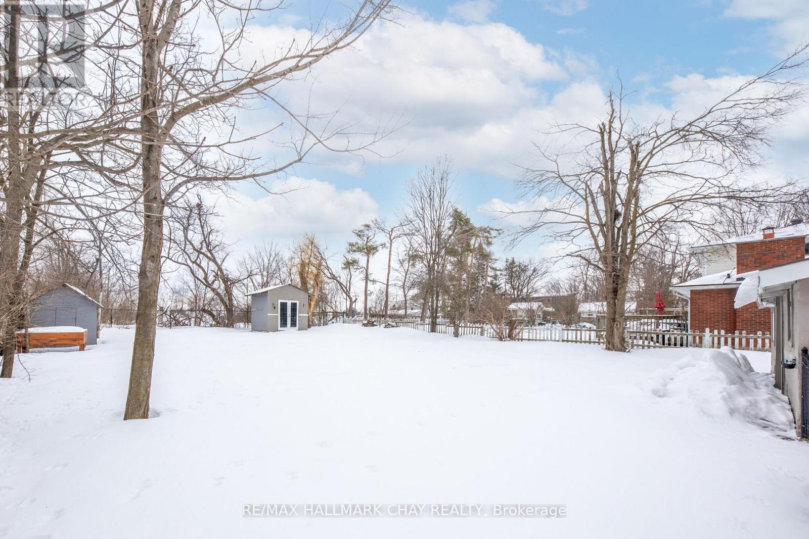 18 Eugenia Street, Barrie, Ontario  L4M 1P5 - Photo 17 - S12700964