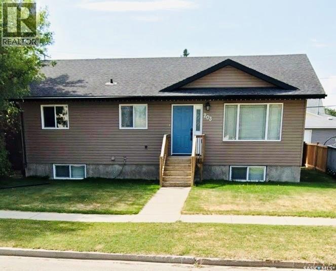 203 3rd AVENUE E, Shellbrook, Saskatchewan