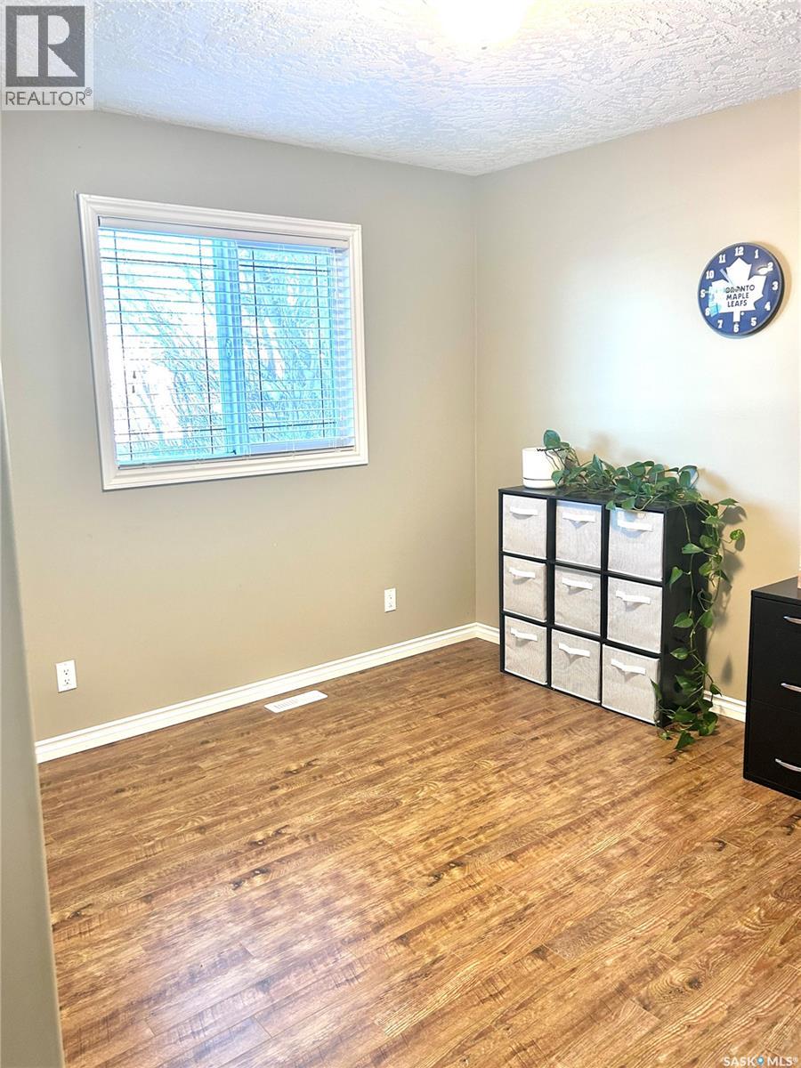 203 3rd Avenue E, Shellbrook, Saskatchewan  S0J 2E0 - Photo 18 - SK026583