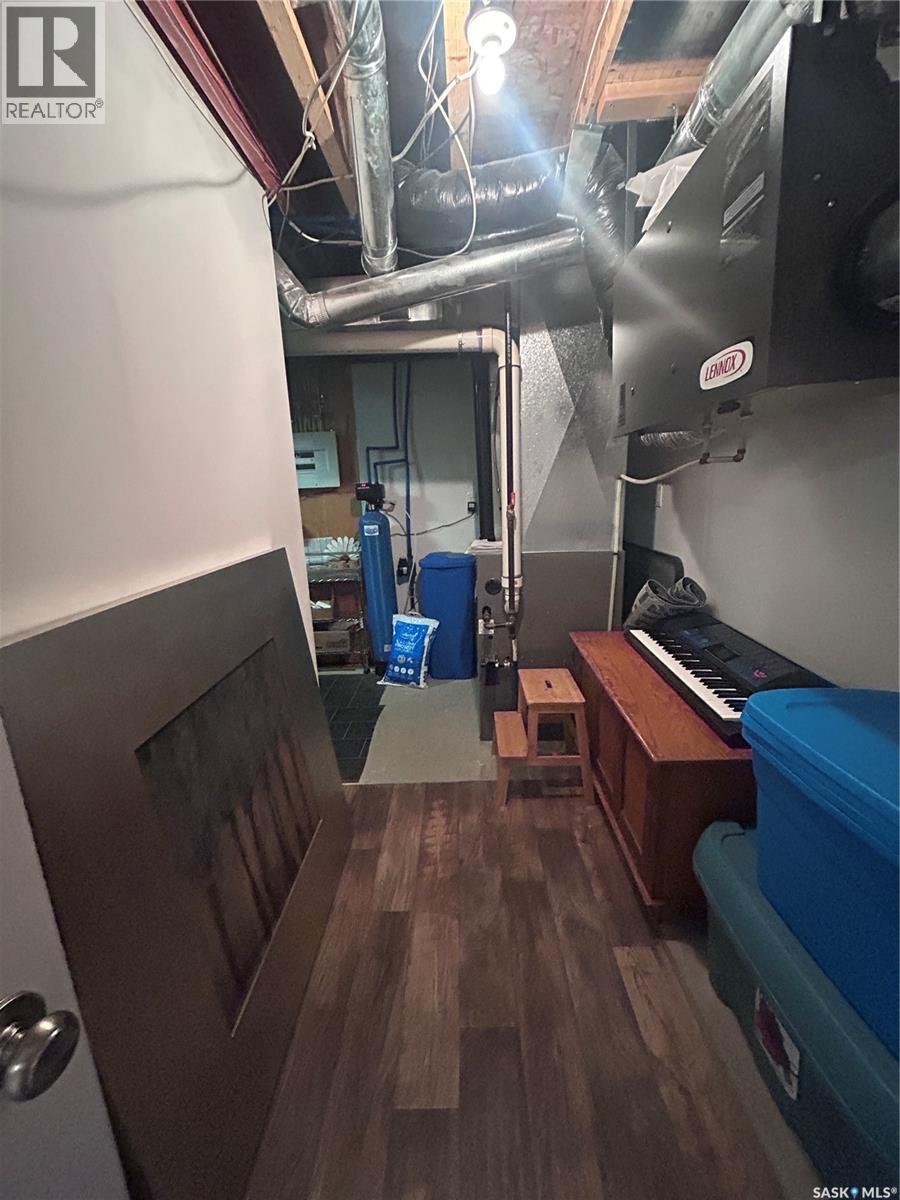 203 3rd Avenue E, Shellbrook, Saskatchewan  S0J 2E0 - Photo 28 - SK026583