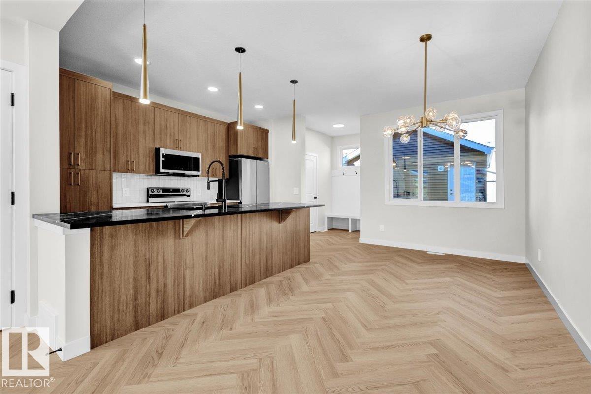 1316 Keswick Dr Sw, Edmonton, Alberta  T6W 4V8 - Photo 10 - E4470191