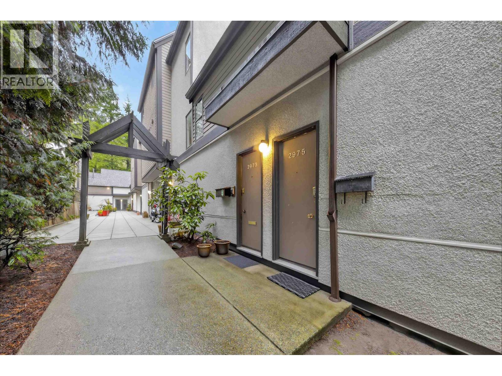 2975 Argo Place, Burnaby, British Columbia  V3J 7G2 - Photo 3 - R3079954