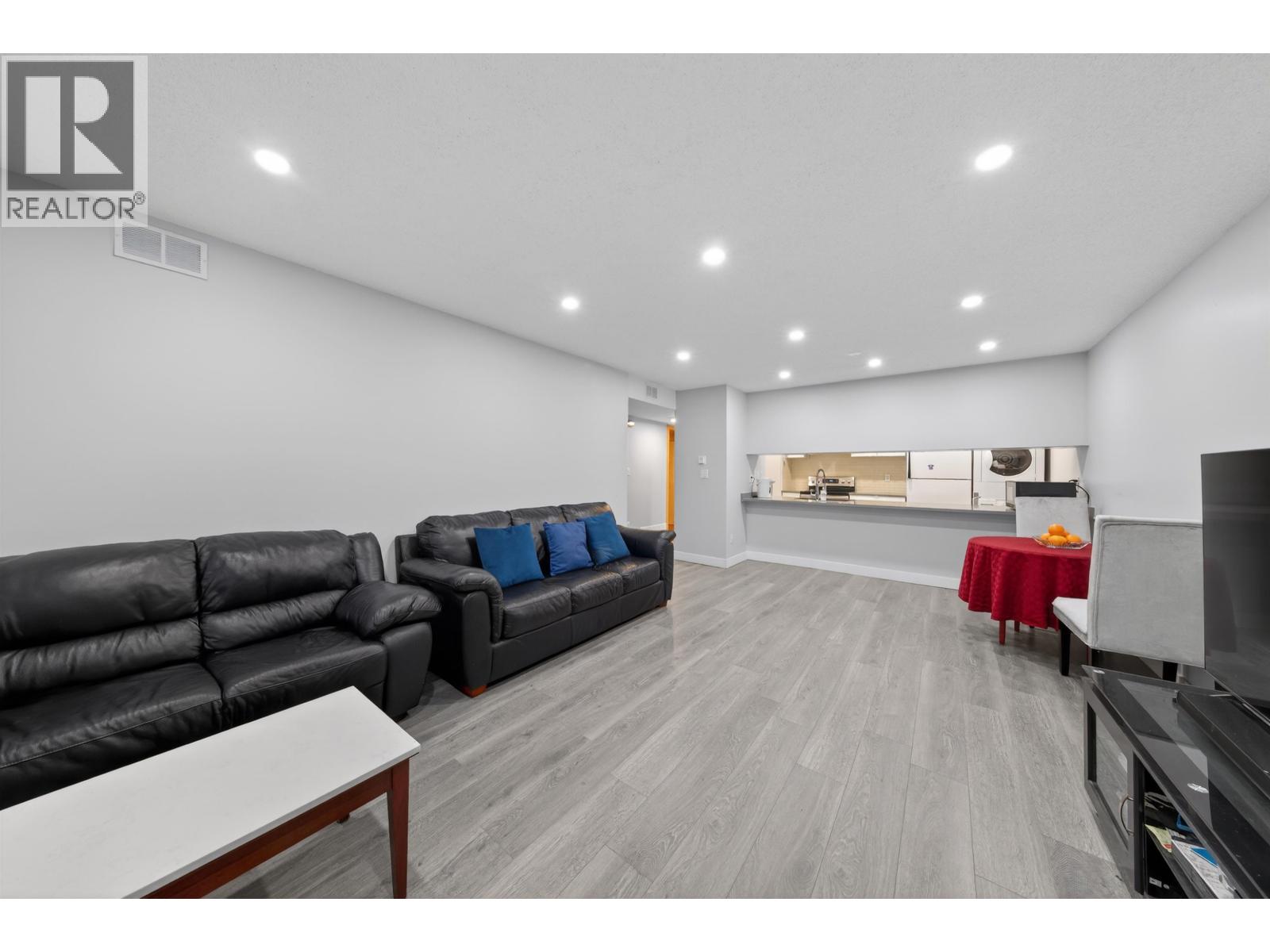 2975 Argo Place, Burnaby, British Columbia  V3J 7G2 - Photo 8 - R3079954