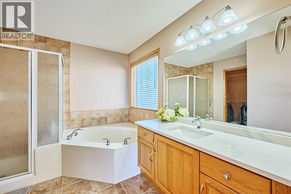 60 Edgeridge Close Nw, Calgary, Alberta  T3A 6K4 - Photo 23 - A2279380