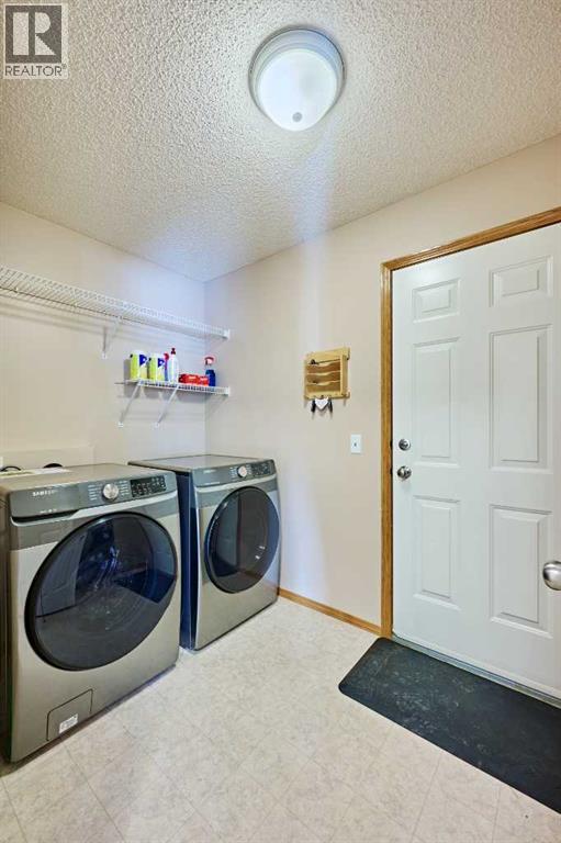 60 Edgeridge Close Nw, Calgary, Alberta  T3A 6K4 - Photo 16 - A2279380