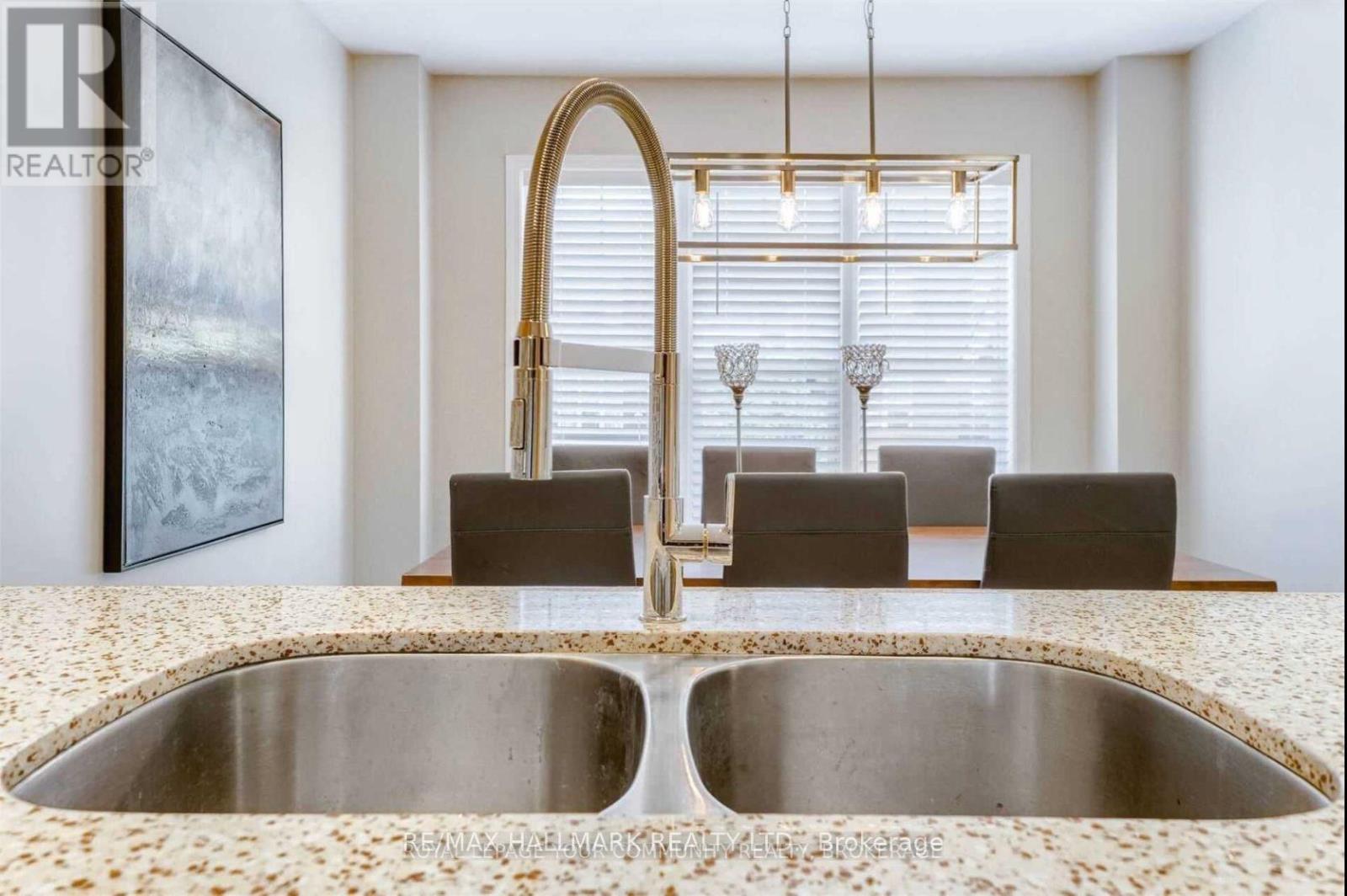 101 - 5980 Whitehorn Avenue, Mississauga, Ontario  L5V 2Y4 - Photo 12 - W12700920