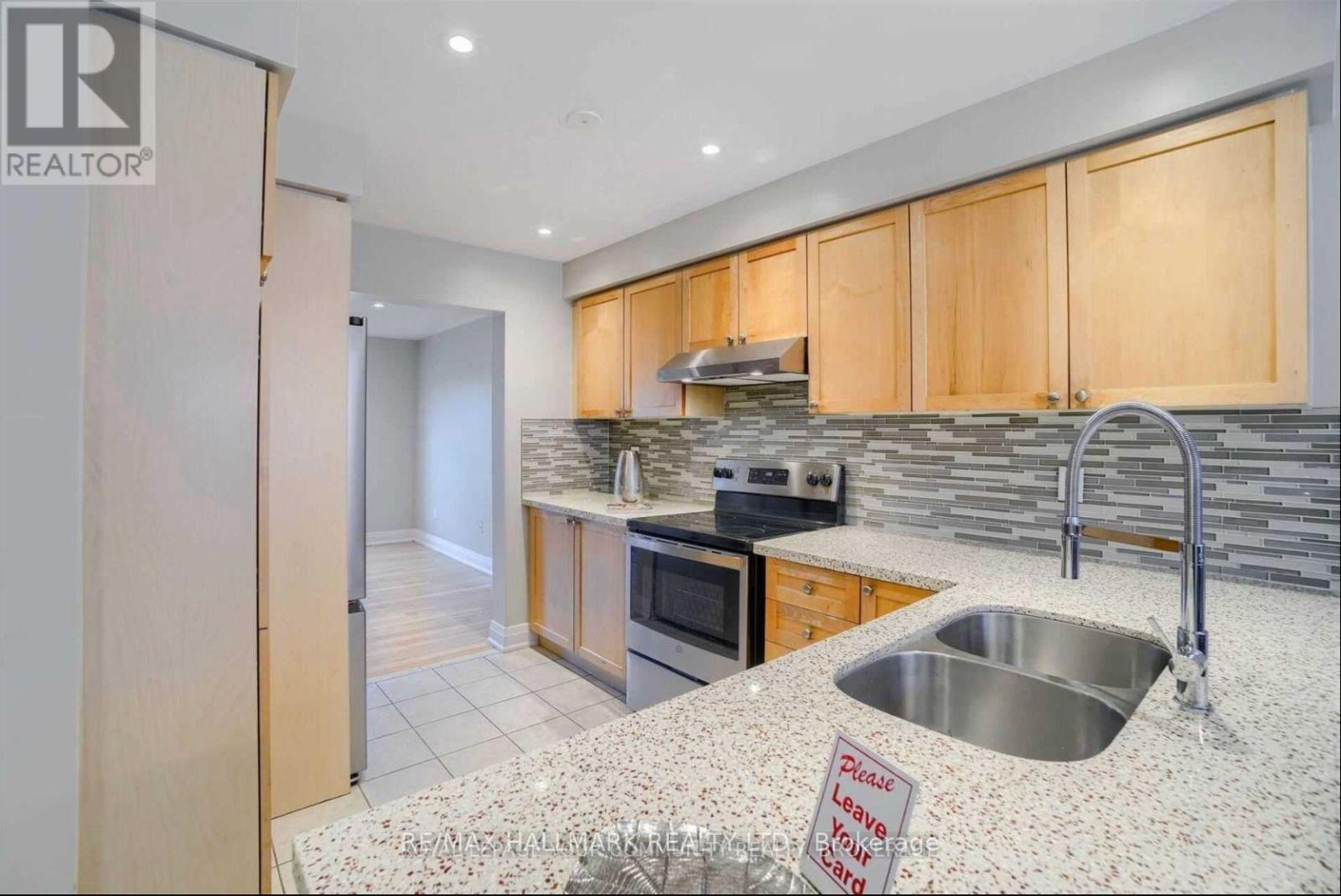 101 - 5980 Whitehorn Avenue, Mississauga, Ontario  L5V 2Y4 - Photo 13 - W12700920