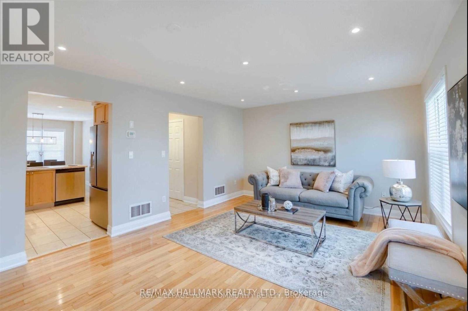 101 - 5980 Whitehorn Avenue, Mississauga, Ontario  L5V 2Y4 - Photo 4 - W12700920