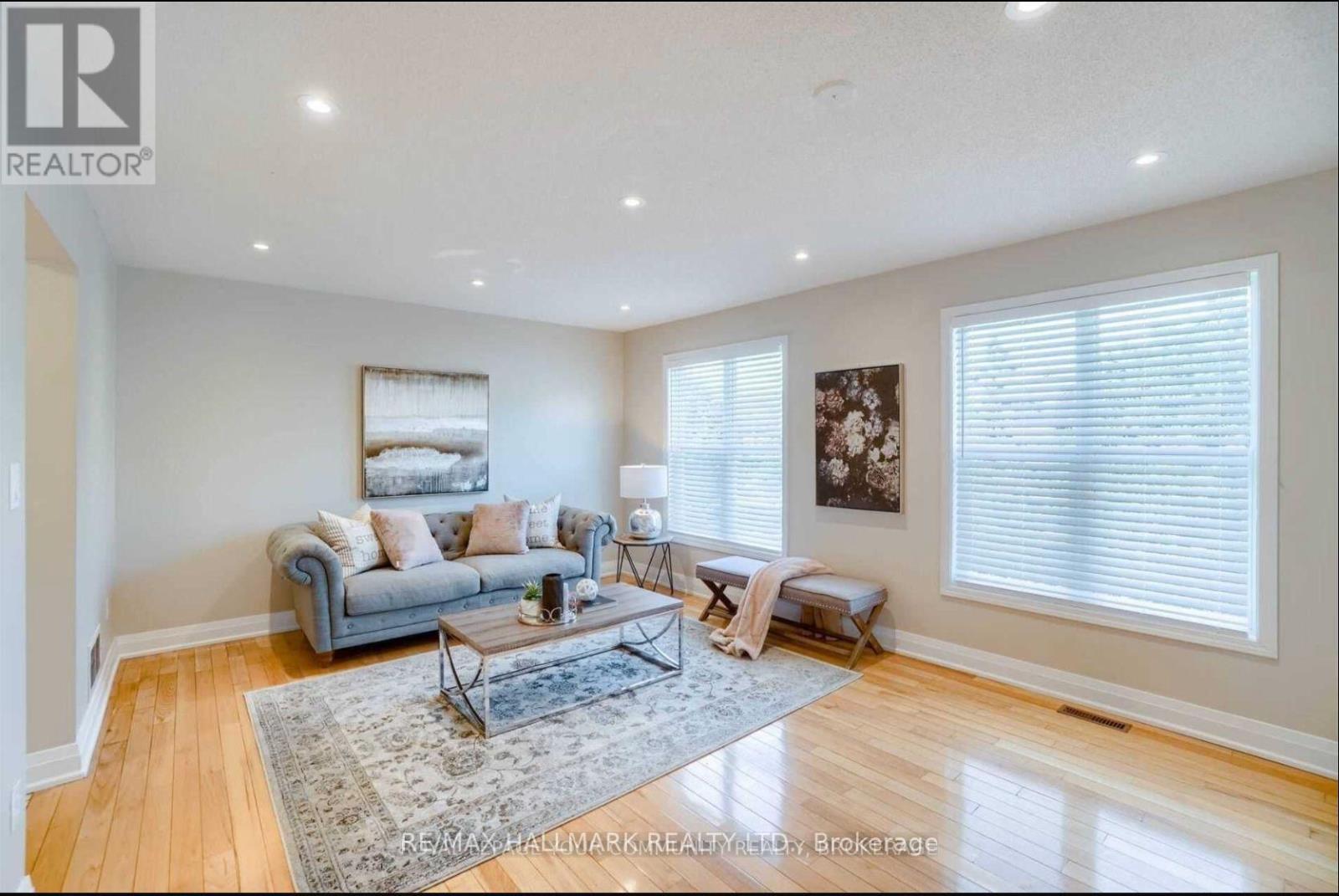 101 - 5980 Whitehorn Avenue, Mississauga, Ontario  L5V 2Y4 - Photo 5 - W12700920