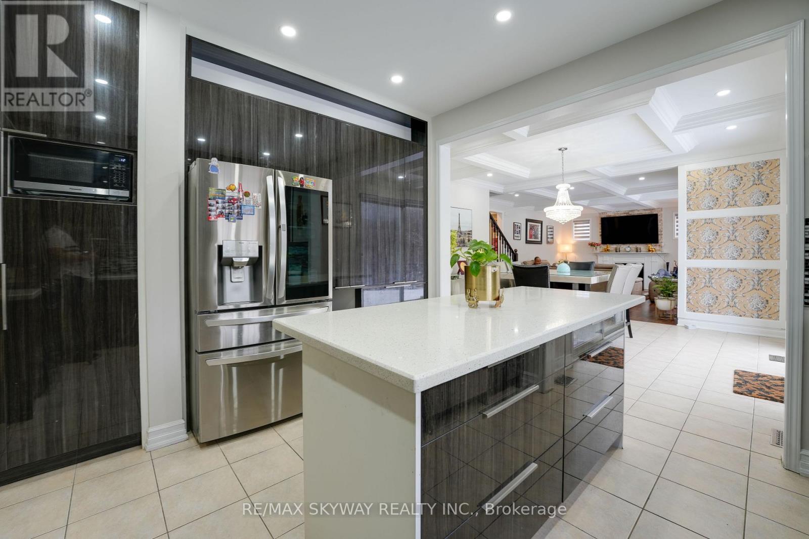 67 Veterans Drive, Brampton, Ontario  L7A 0T6 - Photo 19 - W12700922