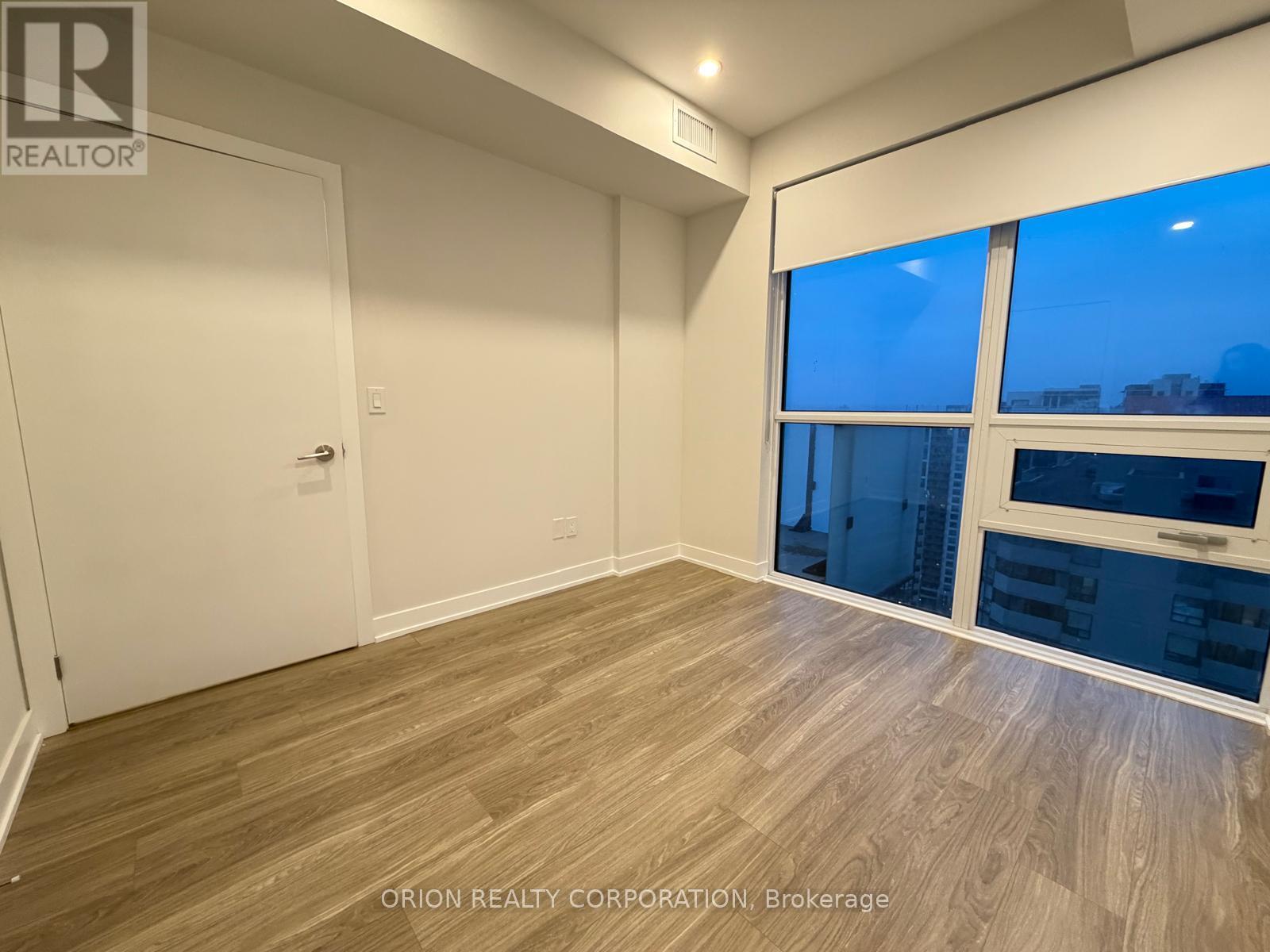 2210 - 430 Square One Drive, Mississauga, Ontario  L5B 0L6 - Photo 16 - W12700930