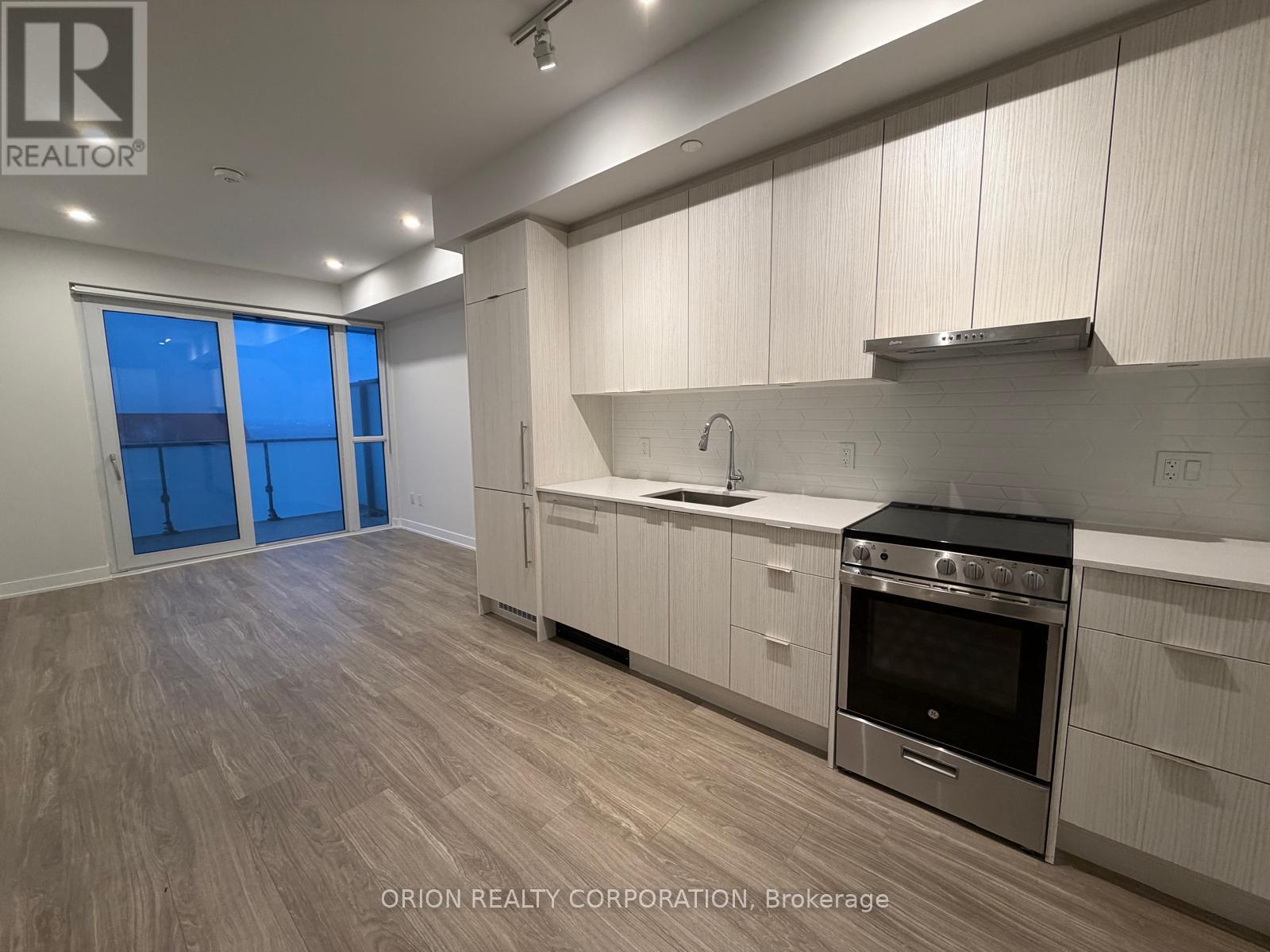 2209 - 430 SQUARE ONE DRIVE, Mississauga, Ontario