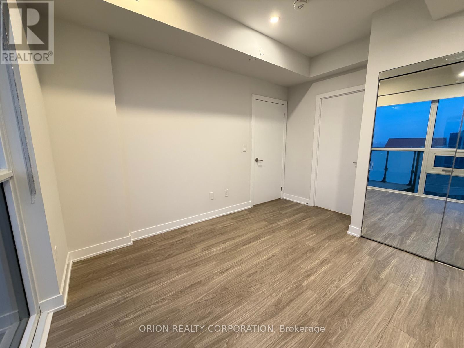 2209 - 430 Square One Drive, Mississauga, Ontario  L5B 0L6 - Photo 18 - W12701030