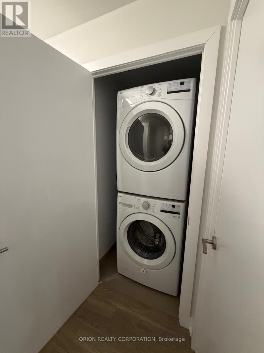 2209 - 430 Square One Drive, Mississauga, Ontario  L5B 0L6 - Photo 4 - W12701030