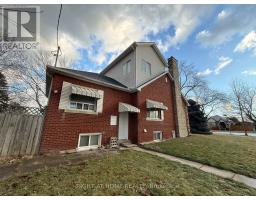 44 ASH CRESCENT, Toronto, Ontario