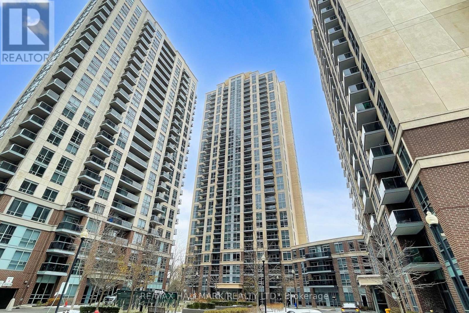 1002 - 3 MICHAEL POWER PLACE, Toronto, Ontario