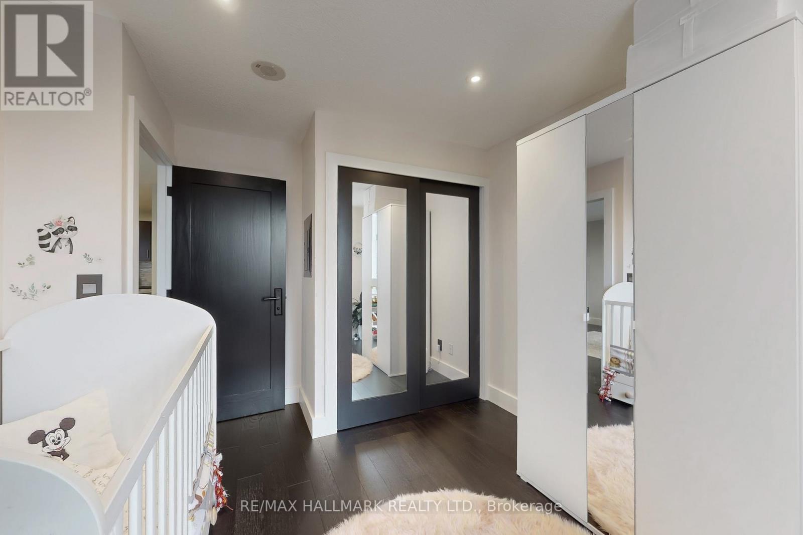 1002 - 3 Michael Power Place, Toronto, Ontario  M9A 0A2 - Photo 27 - W12701040