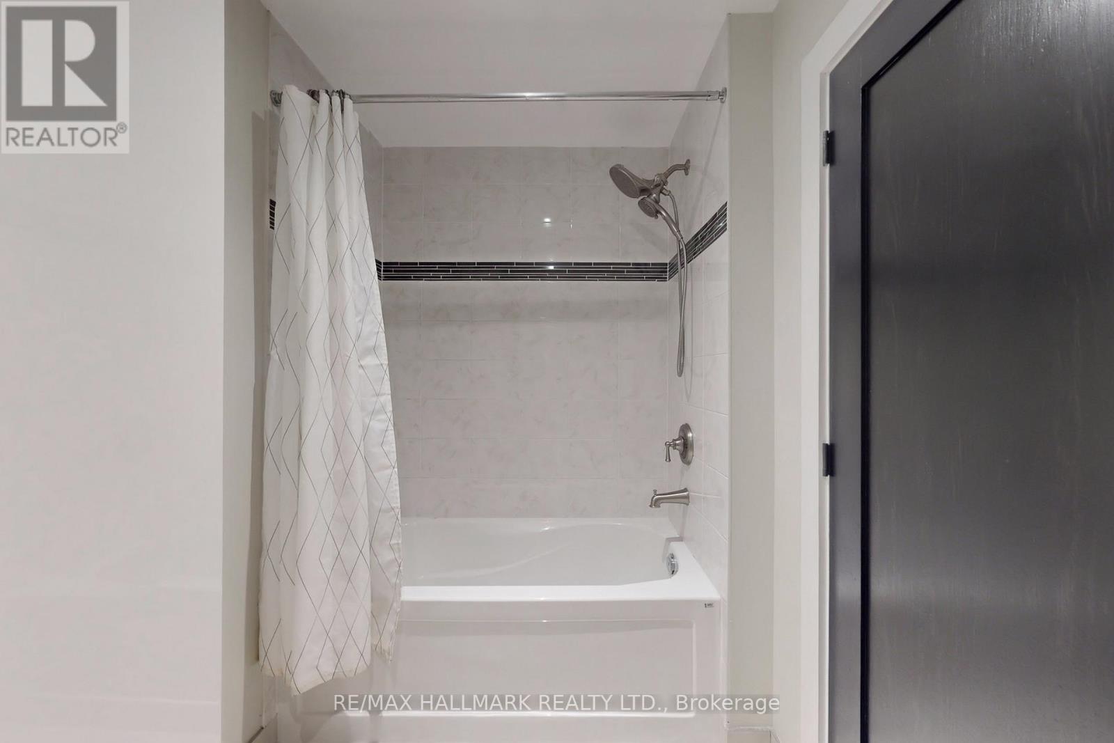 1002 - 3 Michael Power Place, Toronto, Ontario  M9A 0A2 - Photo 29 - W12701040