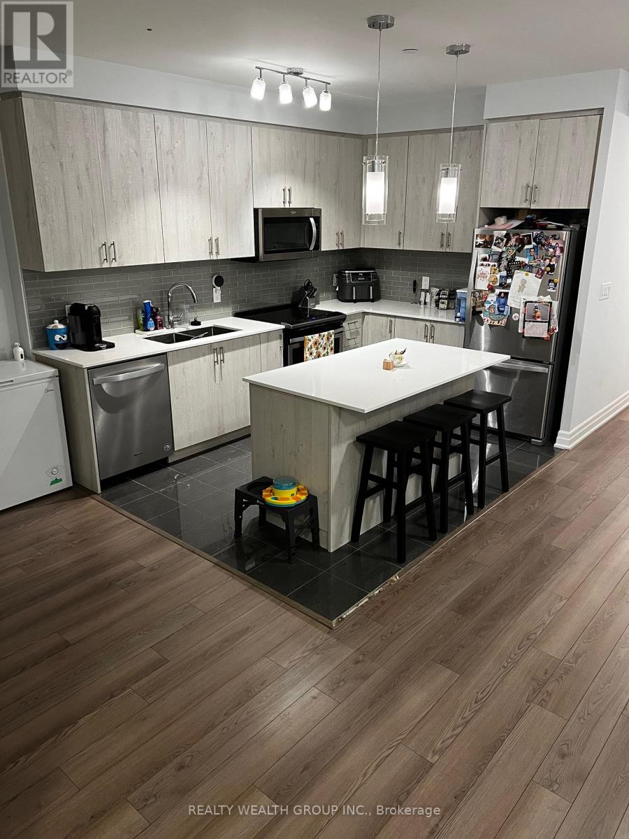 709 - 665 Cricklewood Drive, Mississauga, Ontario  L5G 0B9 - Photo 10 - W12701060