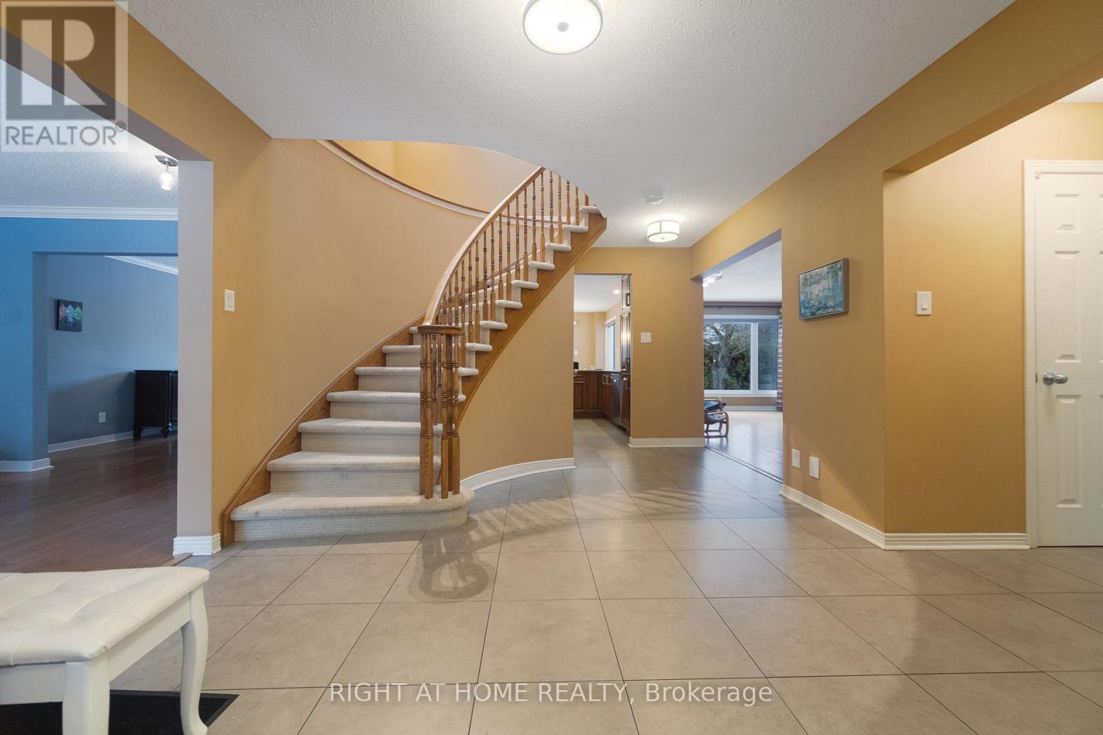 32 Marble Arch Crescent, Ottawa, Ontario  K2G 5S3 - Photo 7 - X12699492