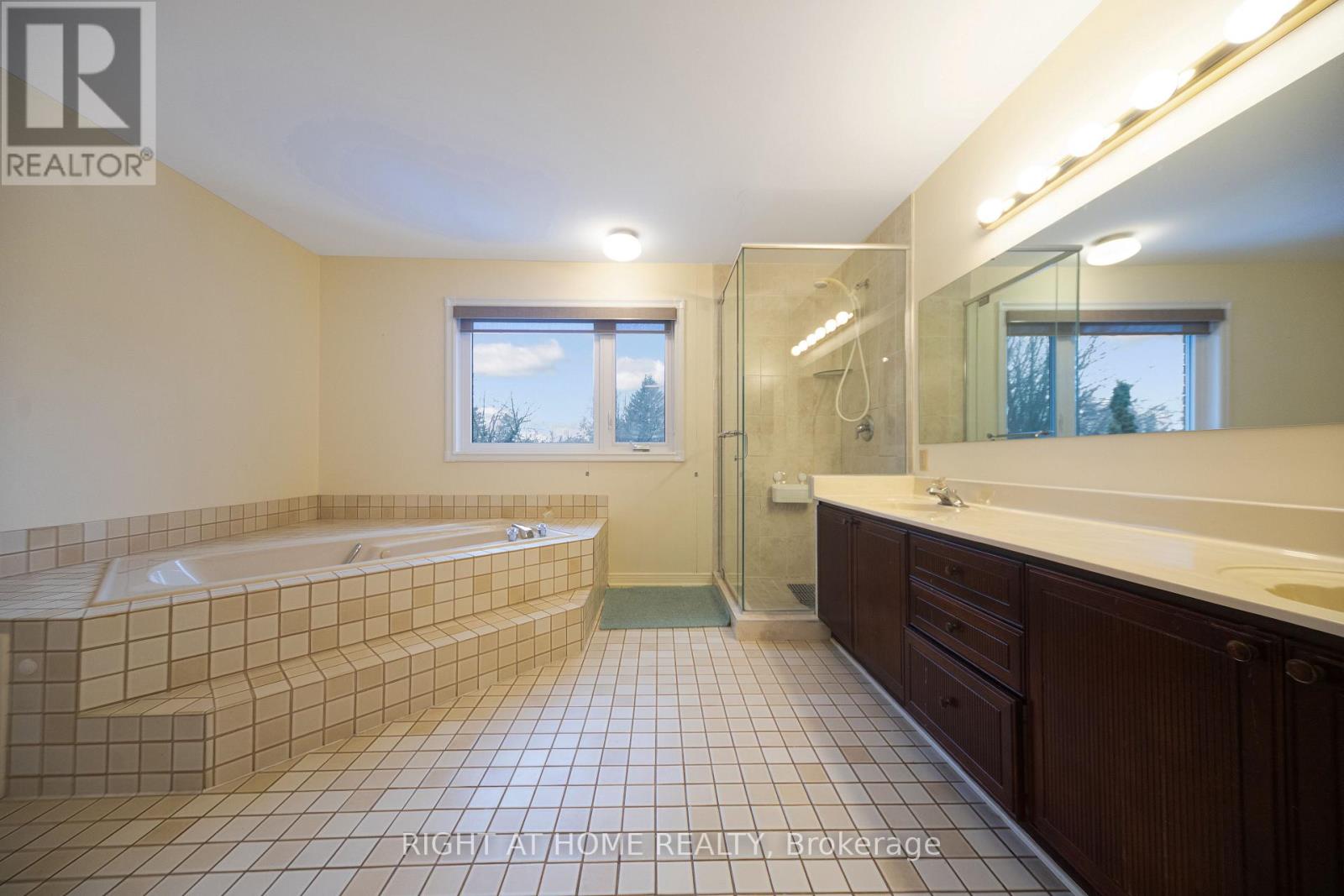 32 Marble Arch Crescent, Ottawa, Ontario  K2G 5S3 - Photo 26 - X12699492