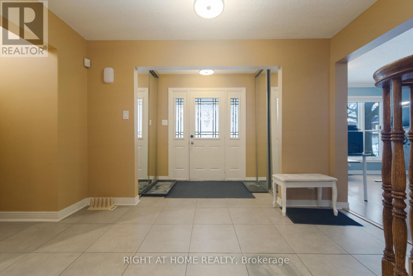 32 Marble Arch Crescent, Ottawa, Ontario  K2G 5S3 - Photo 6 - X12699492