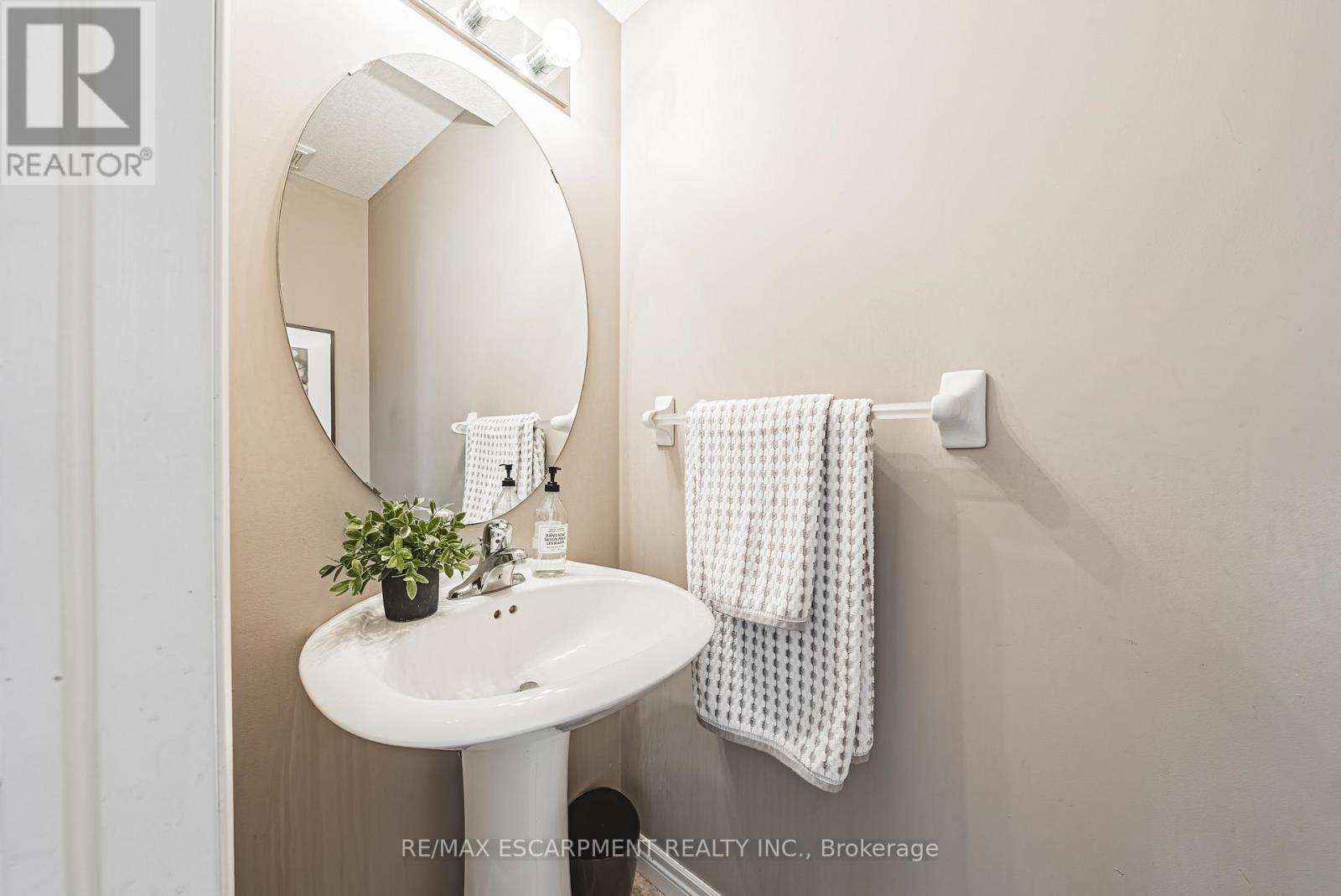 1 - 361 Arkell Road, Guelph, Ontario  N1L 1E5 - Photo 12 - X12700990