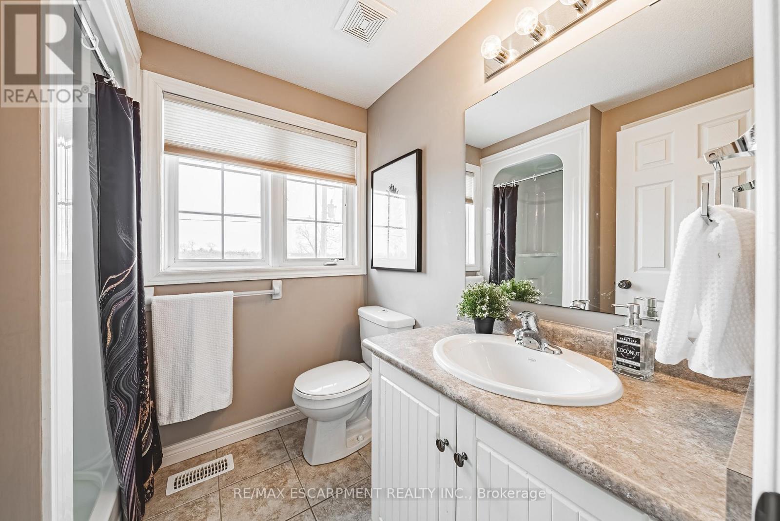 1 - 361 Arkell Road, Guelph, Ontario  N1L 1E5 - Photo 18 - X12700990