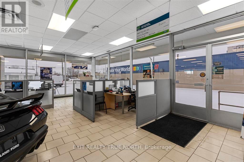 68 Great Northern Road, Sault Ste Marie, Ontario  P6B 4Y5 - Photo 12 - X12701024