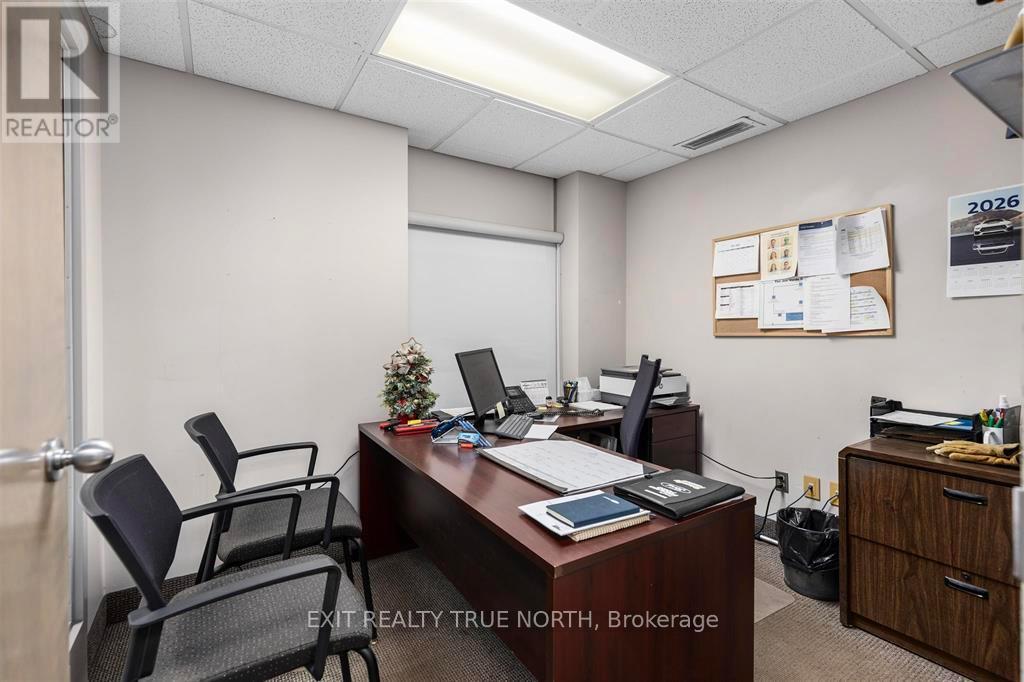 68 Great Northern Road, Sault Ste Marie, Ontario  P6B 4Y5 - Photo 15 - X12701024