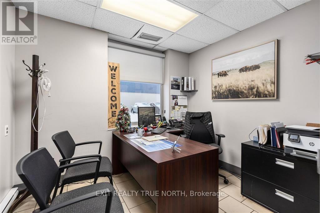 68 Great Northern Road, Sault Ste Marie, Ontario  P6B 4Y5 - Photo 16 - X12701024