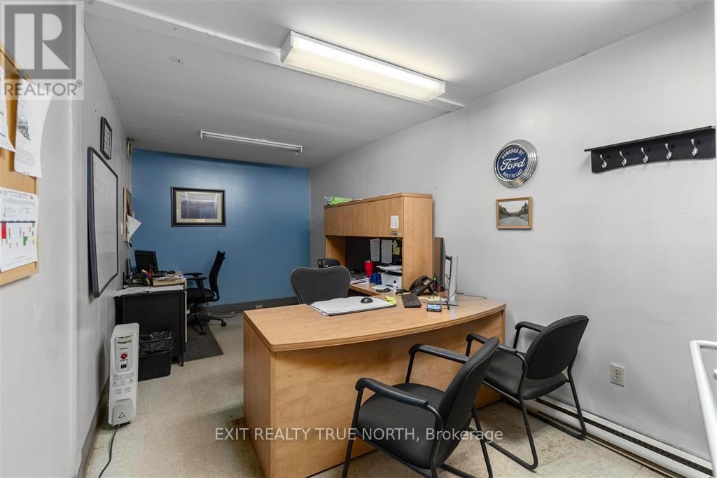 68 Great Northern Road, Sault Ste Marie, Ontario  P6B 4Y5 - Photo 34 - X12701024