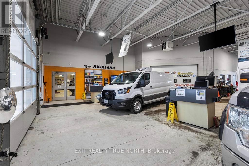 68 Great Northern Road, Sault Ste Marie, Ontario  P6B 4Y5 - Photo 35 - X12701024