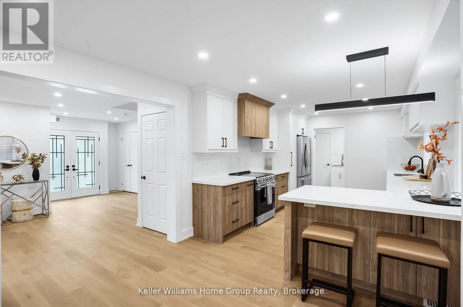 1105 Ewing Crescent, Mississauga, Ontario  L5V 1B9 - Photo 18 - W12701152