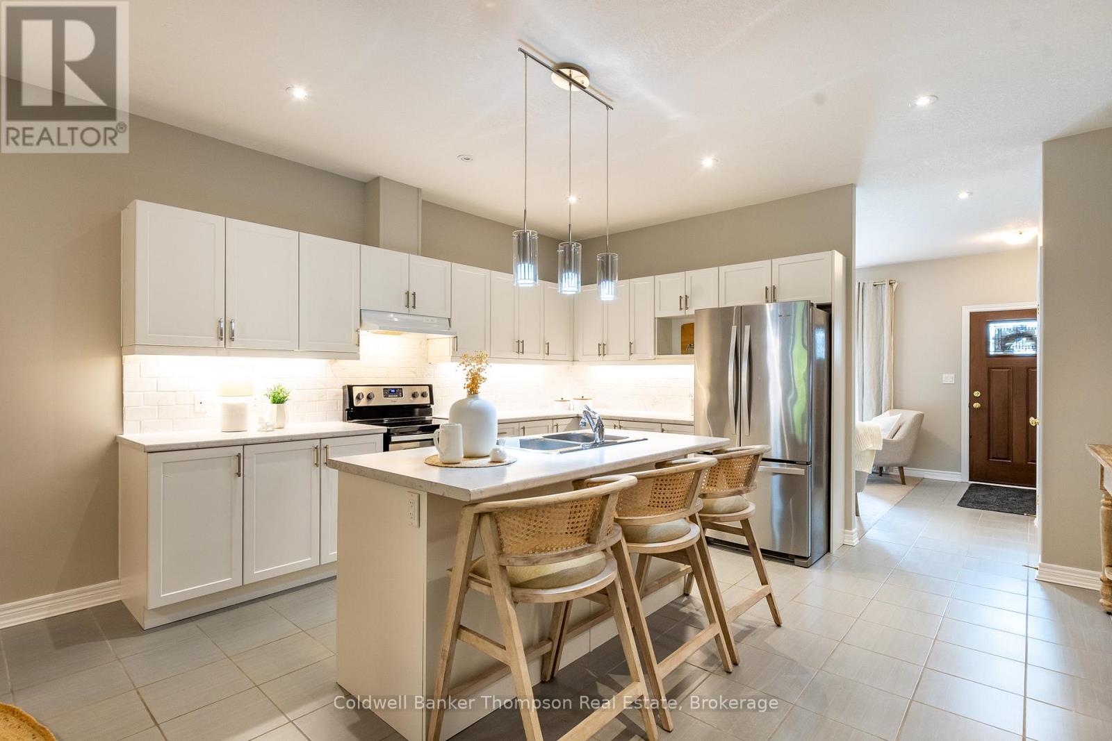 27 Serenity Place Crescent, Huntsville, Ontario  P1H 0C4 - Photo 6 - X12701138