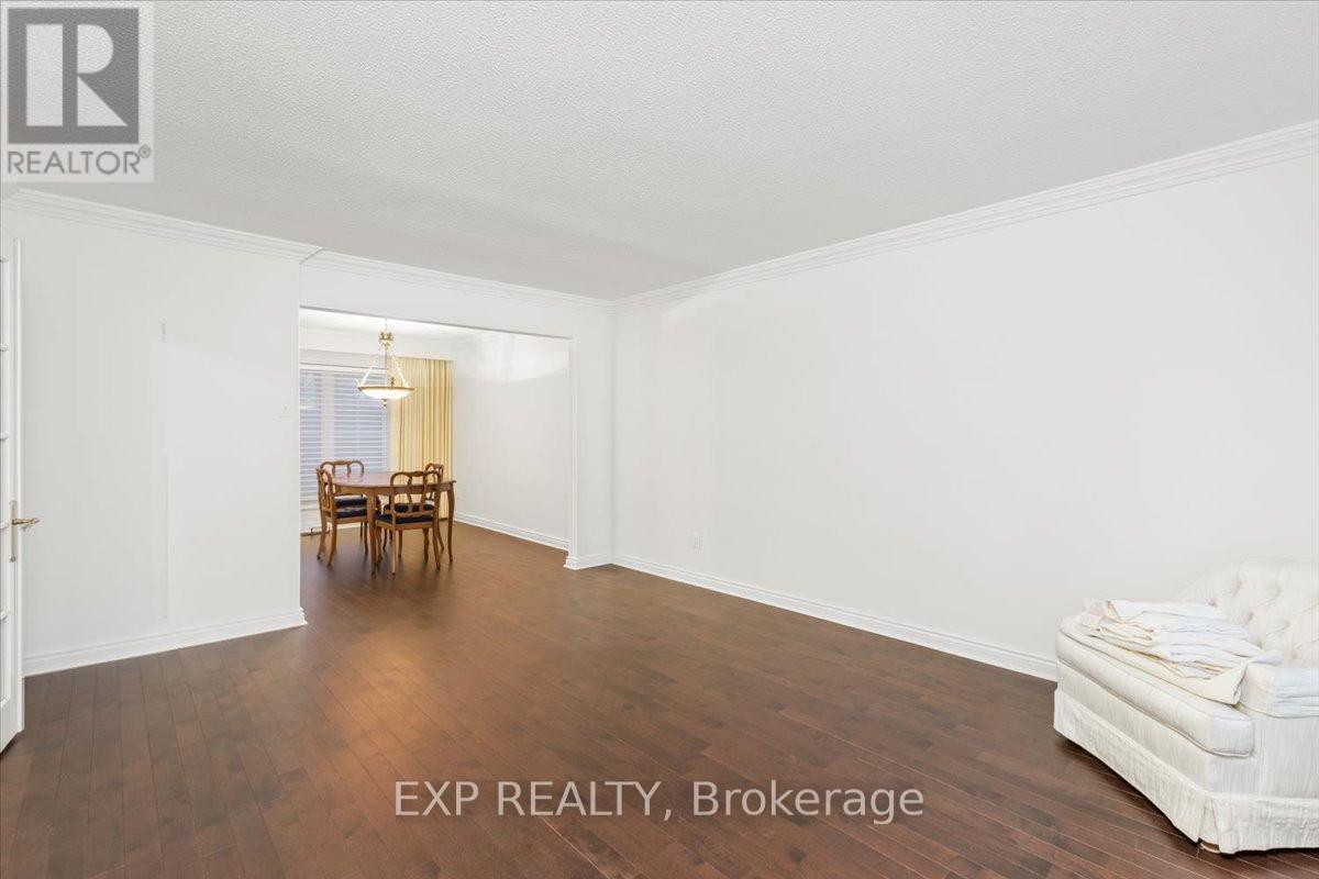 1442 Manitou Court, Oshawa, Ontario  L1G 7P8 - Photo 10 - E12701100