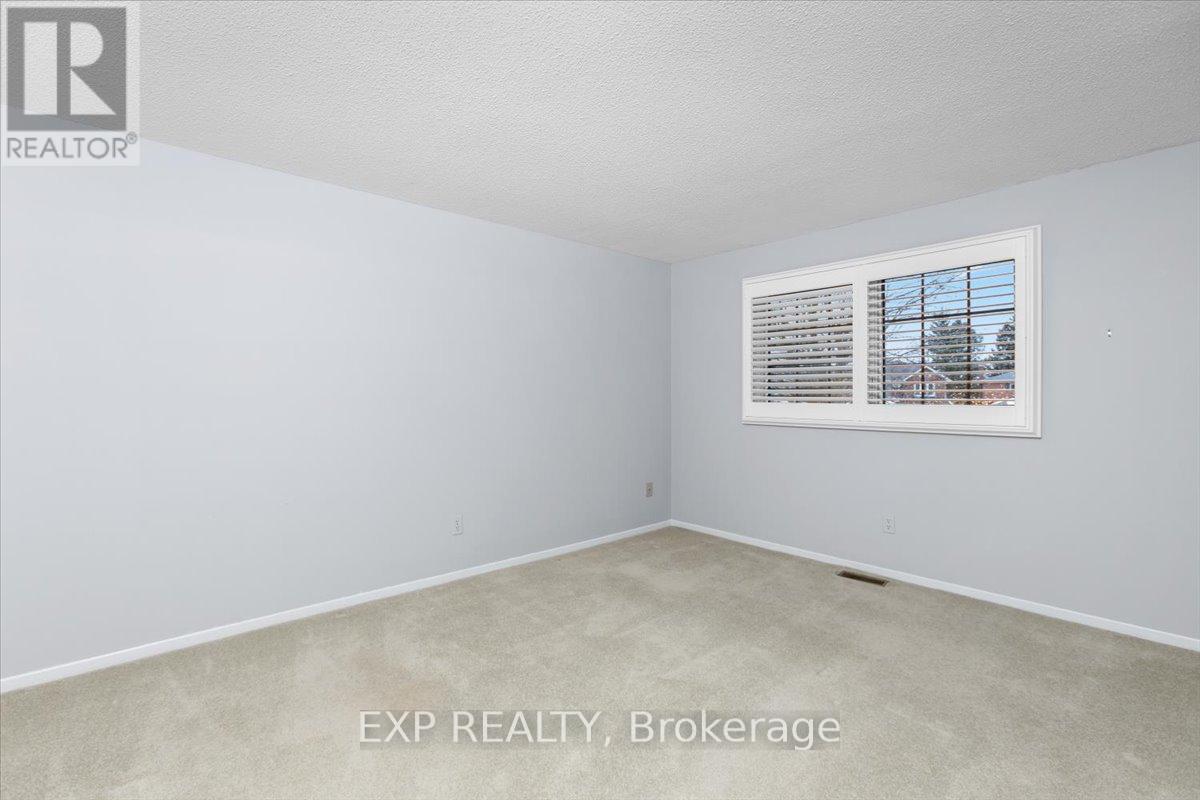 1442 Manitou Court, Oshawa, Ontario  L1G 7P8 - Photo 32 - E12701100