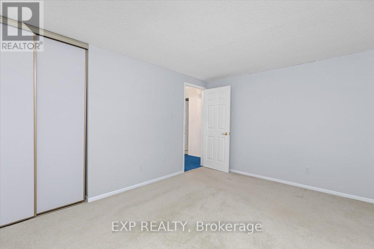 1442 Manitou Court, Oshawa, Ontario  L1G 7P8 - Photo 34 - E12701100