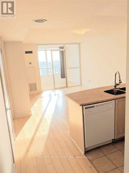 2708 - 50 Brian Harrison Way, Toronto, Ontario  M1P 5J4 - Photo 3 - E12657630