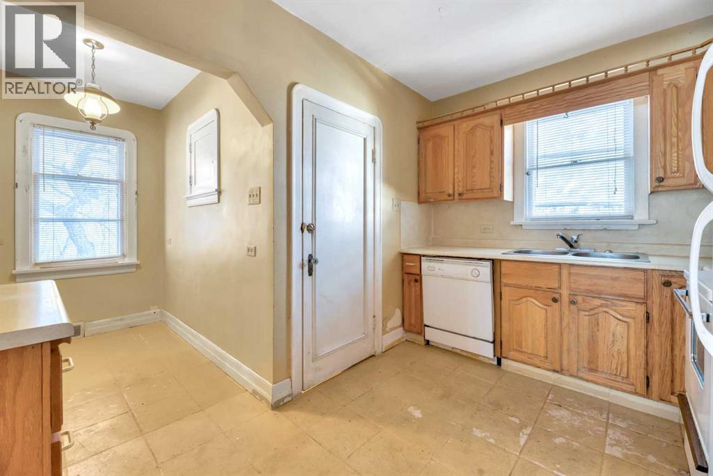 1923 25a Street Sw, Calgary, Alberta  T3E 1Y6 - Photo 9 - A2272746