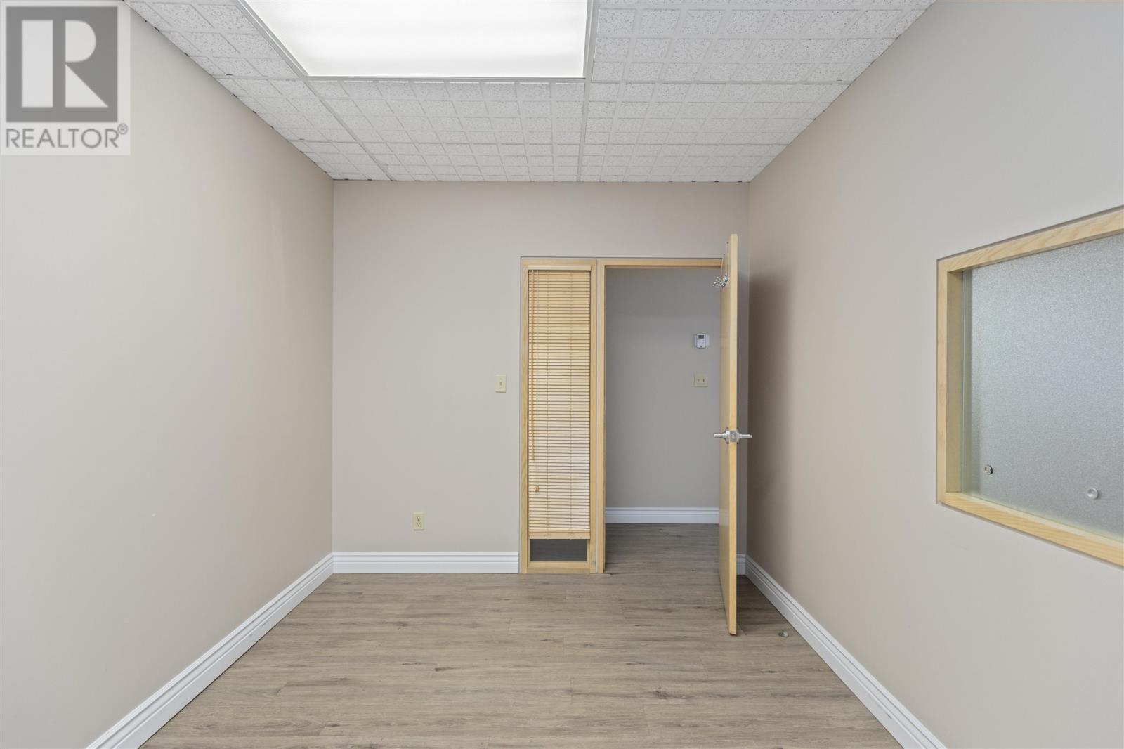 726 Queen St, Sault Ste. Marie, Ontario  P6A 2A9 - Photo 11 - SM260112