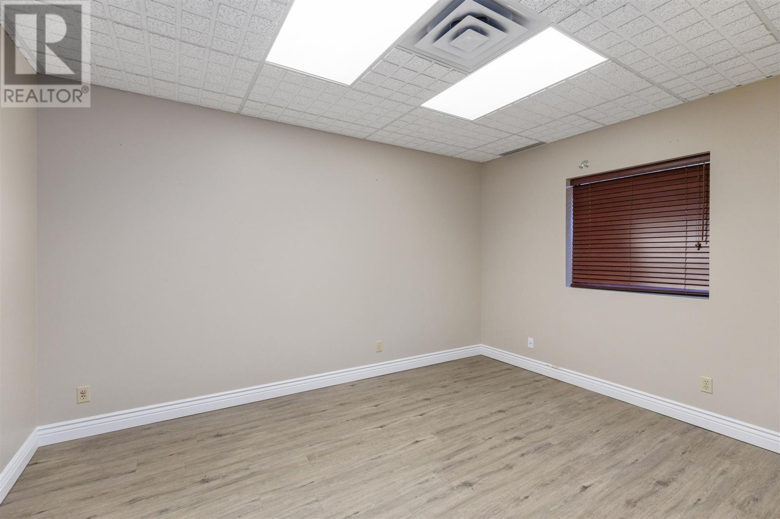 726 Queen St, Sault Ste. Marie, Ontario  P6A 2A9 - Photo 14 - SM260112