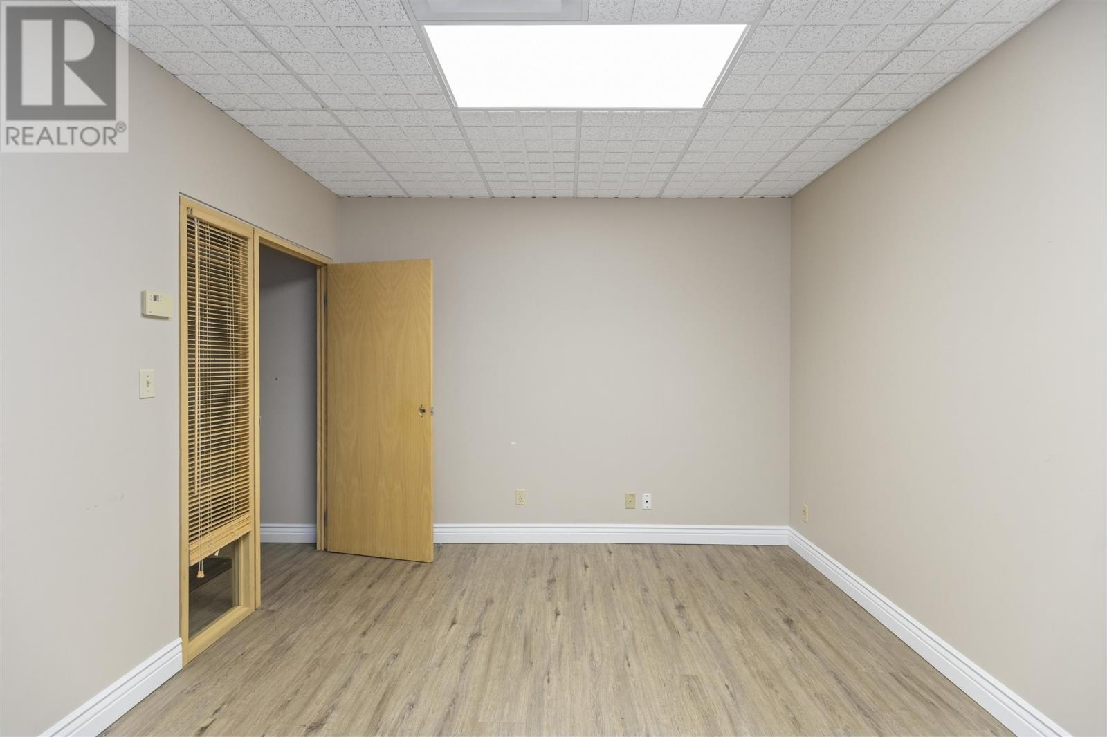 726 Queen St, Sault Ste. Marie, Ontario  P6A 2A9 - Photo 16 - SM260112