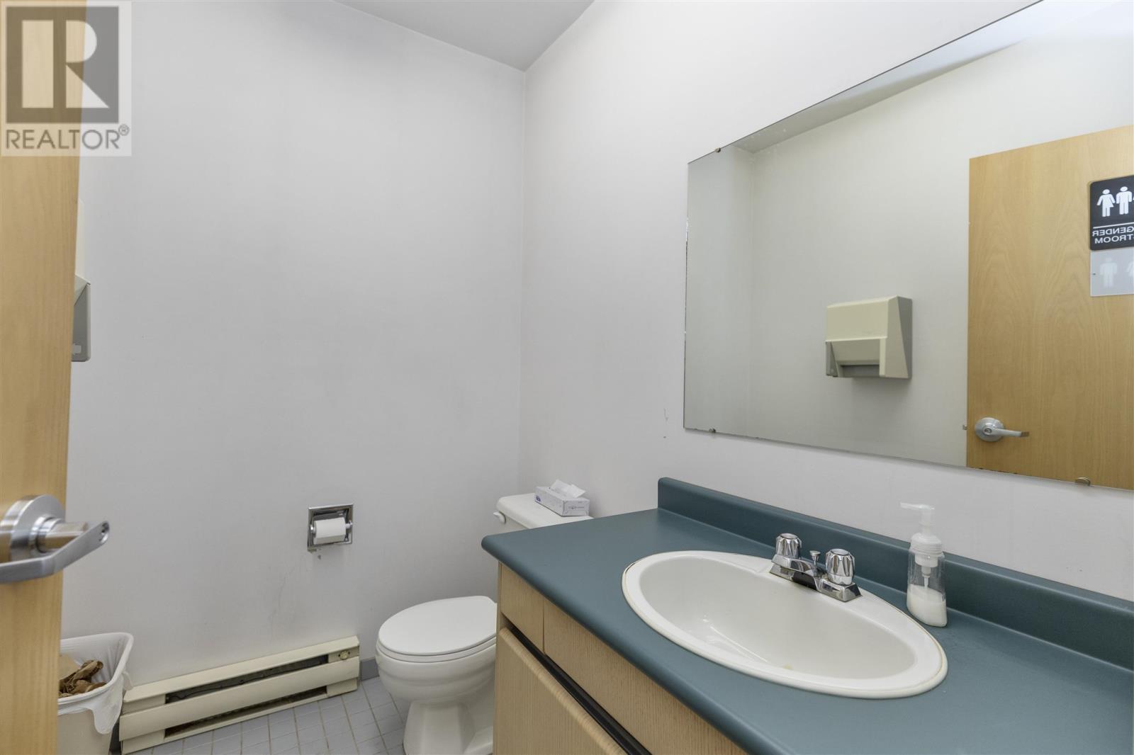 726 Queen St, Sault Ste. Marie, Ontario  P6A 2A9 - Photo 19 - SM260112